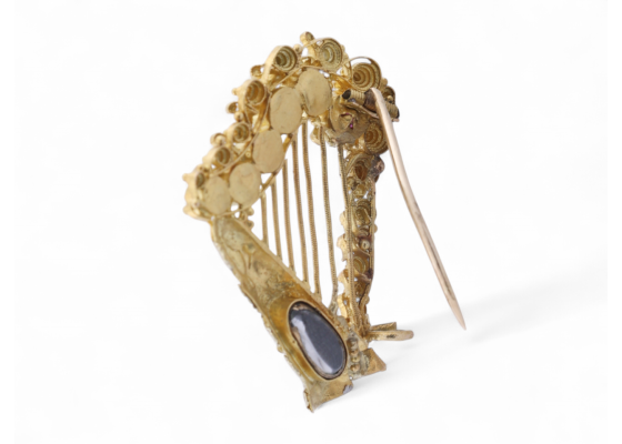 Antique yellow gold harp brooch with acrostic REGARD gemstones – Courtville Antiques