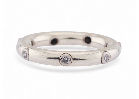 Vintage Diamond Band Ring in 9kt White Gold
