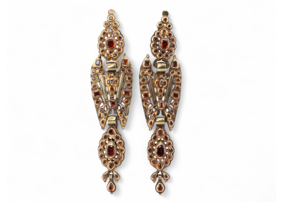 Antique Iberian Hessonite Garnet Set Catalan Earrings In Yellow Gold